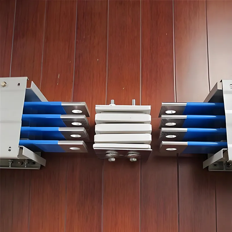 Luftisolierte 2000-A-Sammelschiene