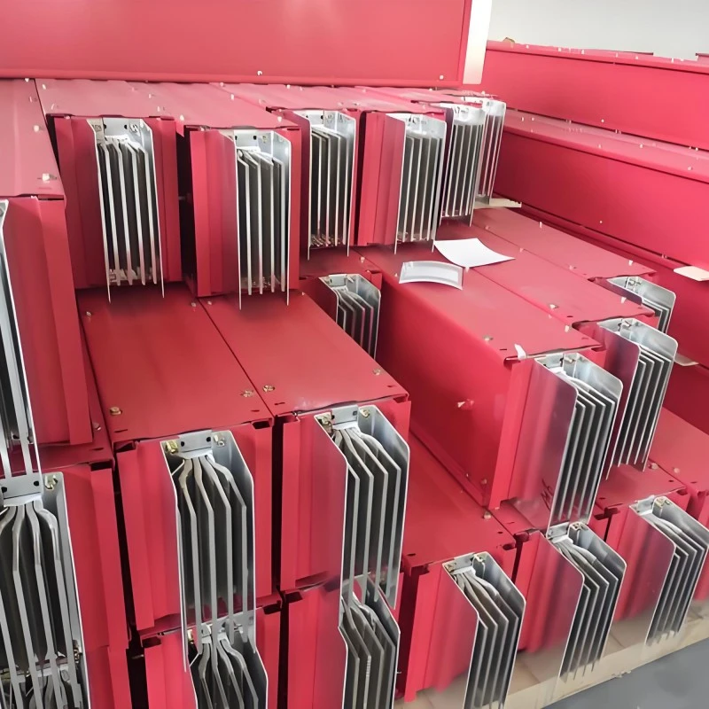 Feuerbeständiger, geschlossener Niederspannungs-Stromschienenverteiler